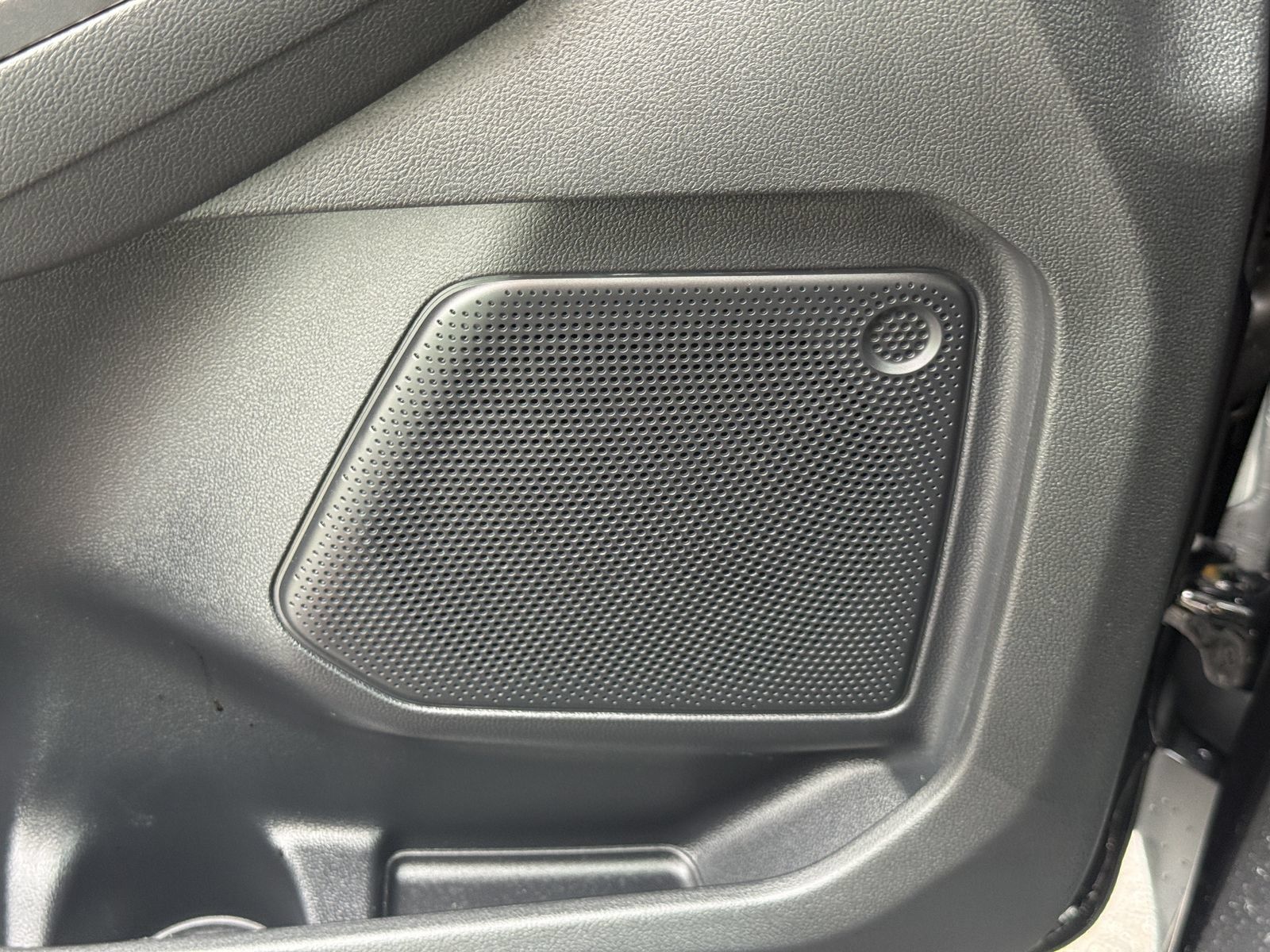 Certified 2025 Ford Escape Active FWD image 21
