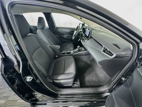 Used 2026 Toyota Corolla LE FWD image 29