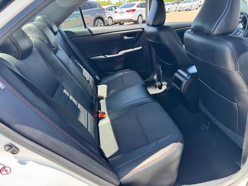 Used 2017 Toyota Camry SE FWD image 15