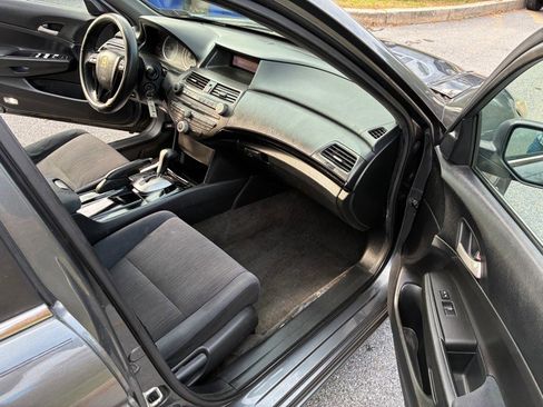 Used 2012 Honda Accord LX image 14