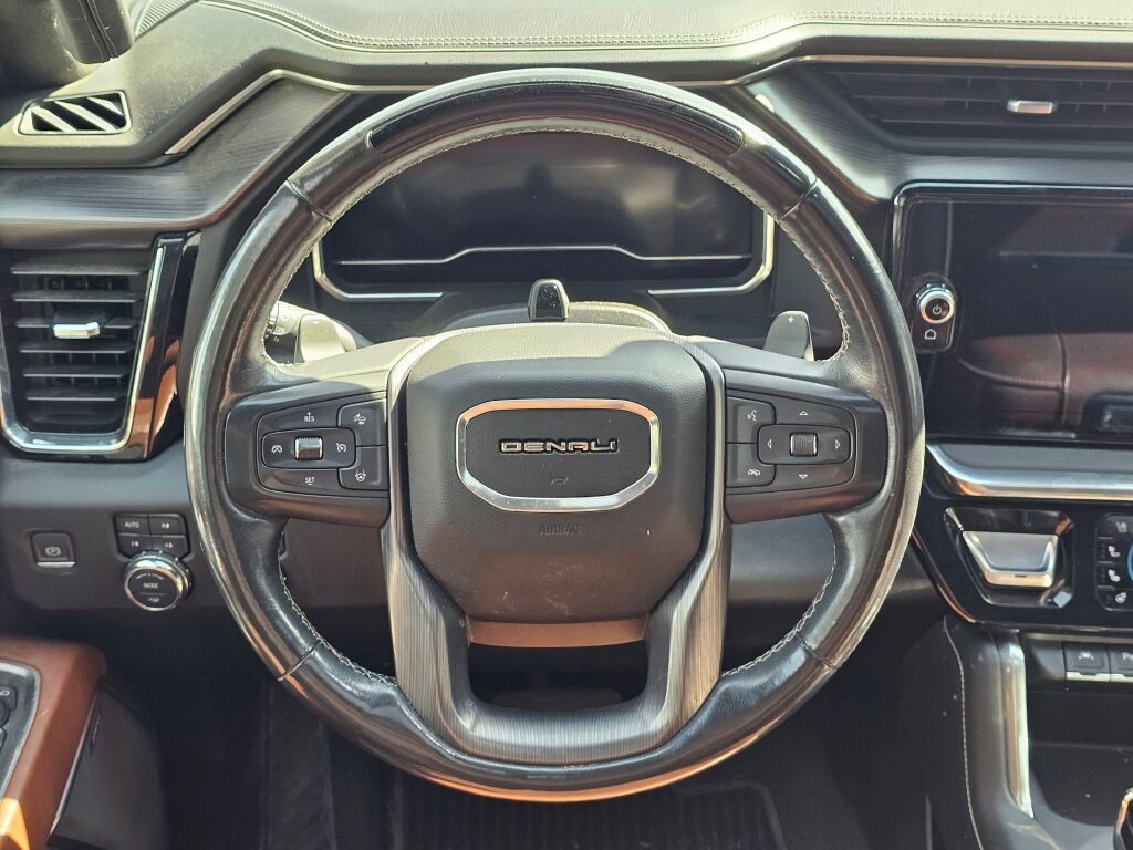 Used 2023 GMC Sierra 1500 Denali Ultimate AWD/4WD image 18