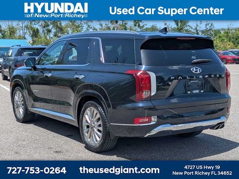 Used 2020 Hyundai Palisade Limited FWD image 3