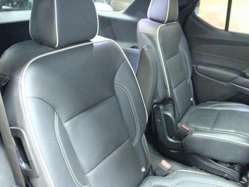 Used 2024 Chevrolet Traverse Premier w/ Redline Edition image 9