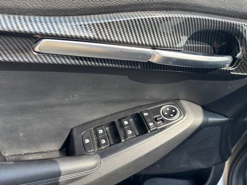 Used 2023 Kia Seltos S w/ Navigation Package AWD/4WD image 12