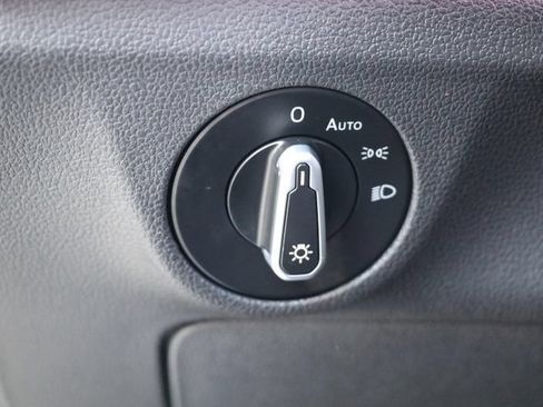 Used 2022 Volkswagen Jetta GLI Autobahn FWD image 31
