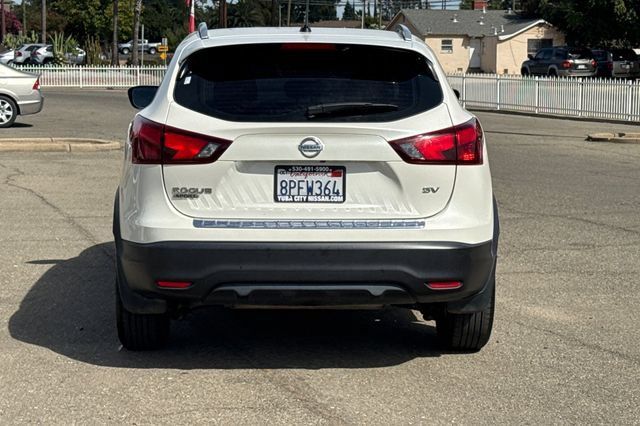 Used 2018 Nissan Rogue Sport SV FWD image 5