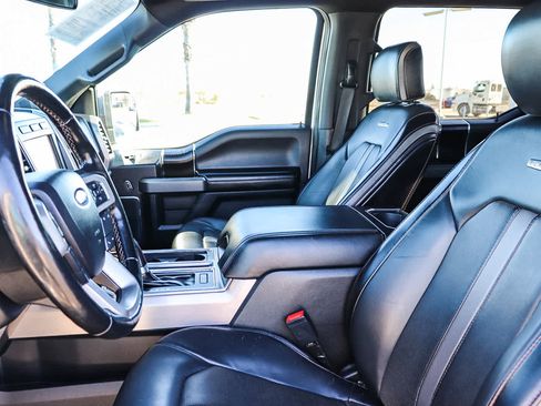 Used 2019 Ford F150 Platinum w/ Equipment Group 701A Luxury image 21