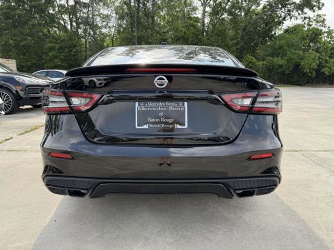 Used 2022 Nissan Maxima SR w/ Sport Mat Group FWD image 21