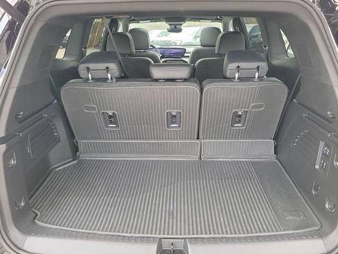 Used 2025 Buick Enclave Avenir w/ Super Cruise Package AWD/4WD image 8