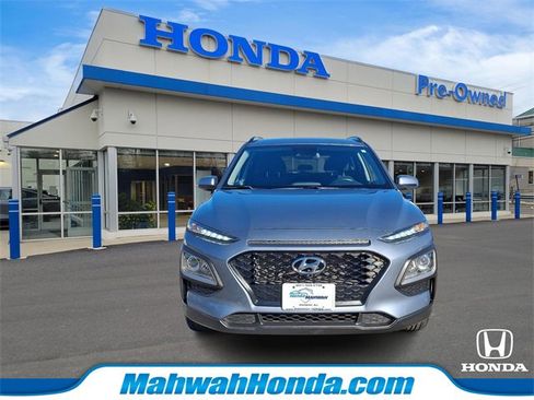 Used 2019 Hyundai Kona SEL image 2
