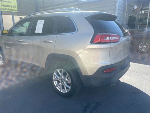 Used 2015 Jeep Cherokee Latitude image 7