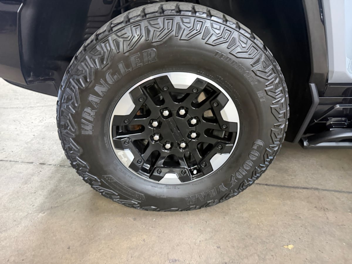 Used 2024 GMC Hummer EV 3X w/ Extreme Off-Road Package AWD/4WD image 22