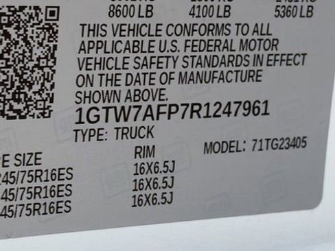 Used 2024 GMC Savana 2500 w/ Driver Convenience Package image 31