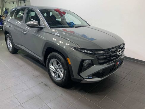 New 2026 Hyundai Tucson SE image 2