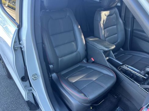 Used 2024 Chevrolet TrailBlazer RS image 27