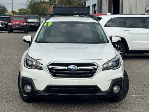 Used 2019 Subaru Outback 2.5i Premium AWD/4WD image 2