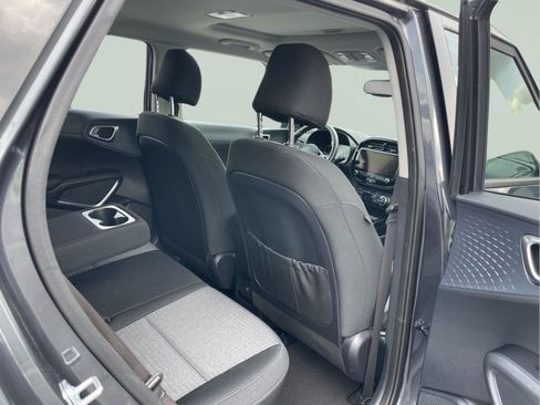 Used 2023 Kia Soul EX FWD image 17