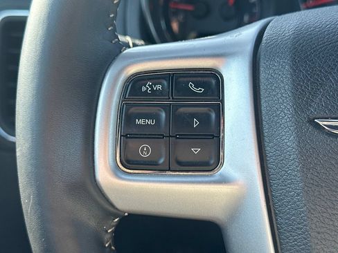 Used 2013 Chrysler 200 Limited w/ Sun/Sound Group FWD image 21