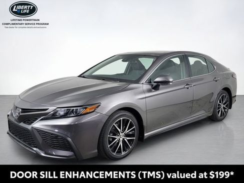Used 2024 Toyota Camry SE w/ Convenience Package FWD image 7
