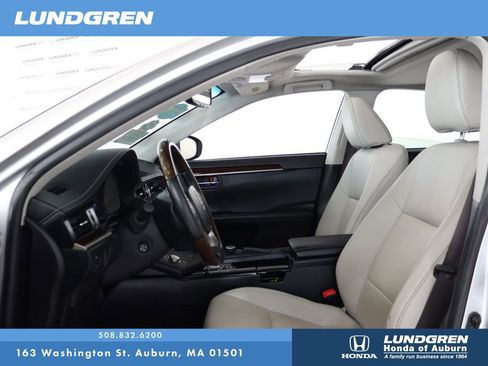 Used 2013 Lexus ES 350 w/ Premium Pkg image 12