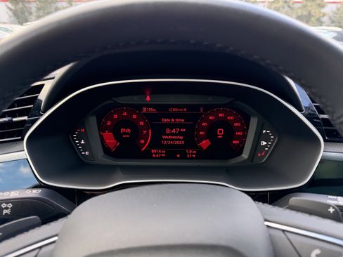 Used 2022 Audi Q3 2.0T Premium Plus w/ Premium Plus Package image 21