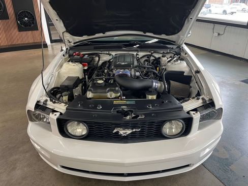Used 2009 Ford Mustang GT Premium RWD image 59