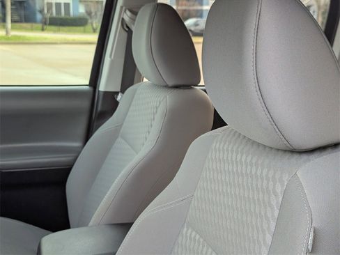 Used 2021 Toyota Tacoma SR image 30