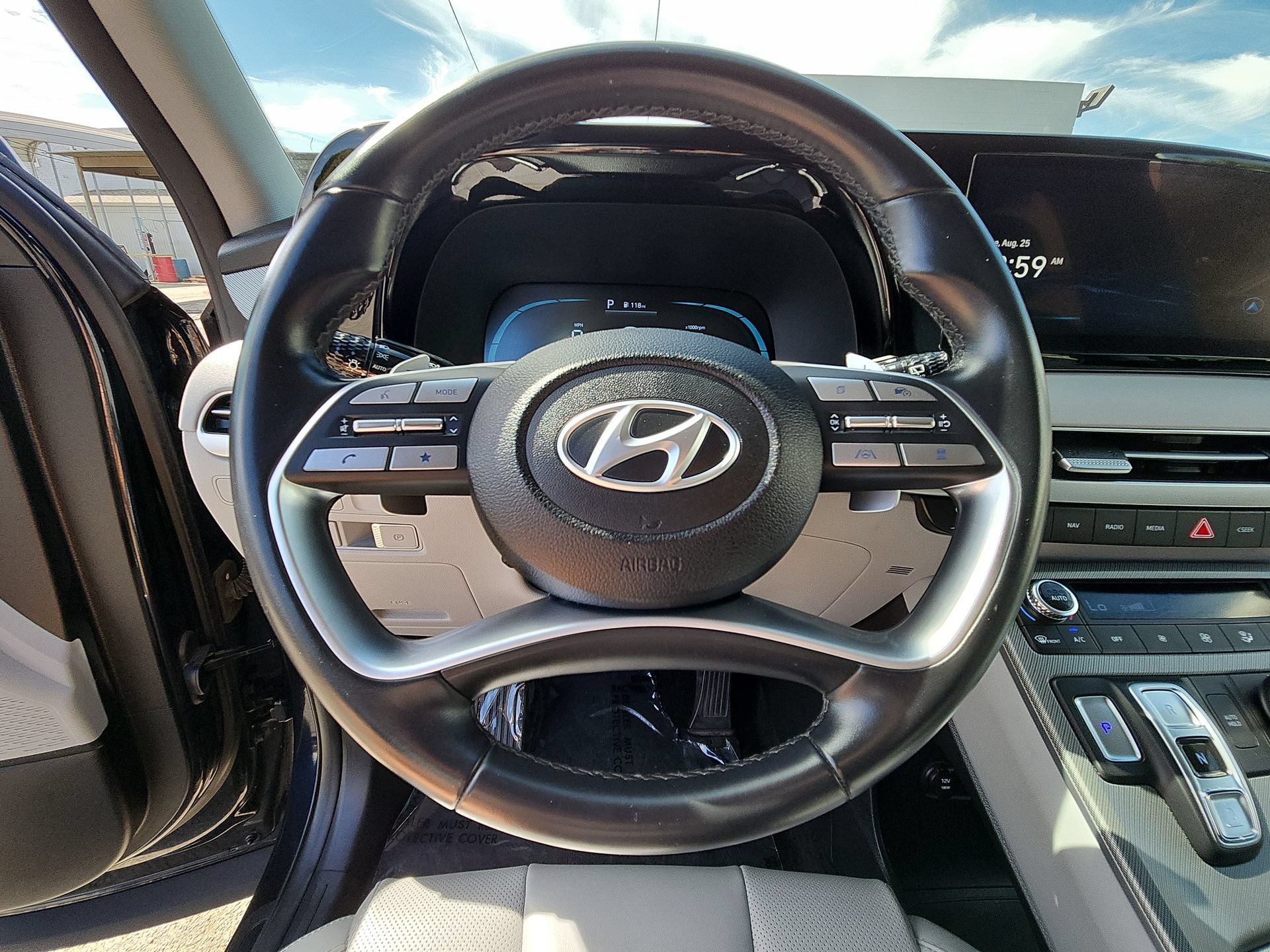 Used 2024 Hyundai Palisade SEL FWD image 11