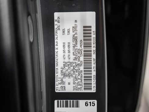 Used 2024 Toyota Tacoma Limited w/ Limited Package (LT) image 44