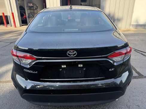 Used 2025 Toyota Corolla LE FWD image 3