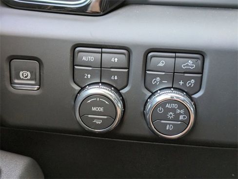 New 2026 GMC Sierra 2500 AT4 w/ AT4 Premium Plus Package image 27