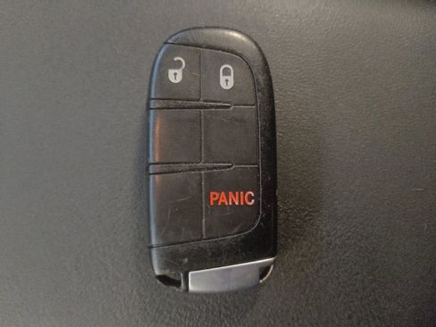Used 2019 Dodge Journey SE FWD image 32