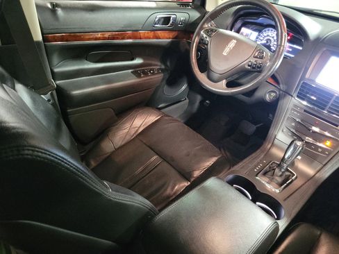 Used 2015 Lincoln MKT EcoBoost w/ Equipment Group 201A image 19