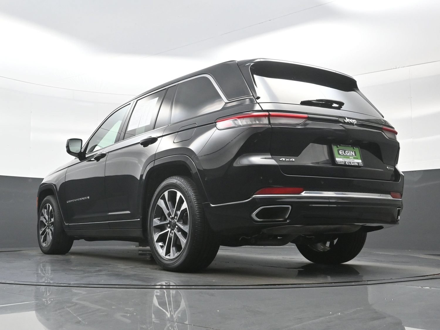 Used 2022 Jeep Grand Cherokee Overland AWD/4WD image 32