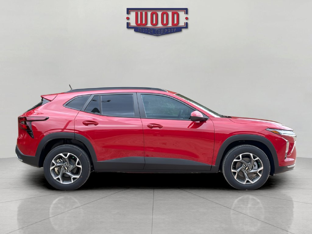 New 2026 Chevrolet Trax LT w/ LT Convenience Package FWD image 2