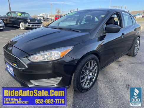 Used 2015 Ford Focus S image 1