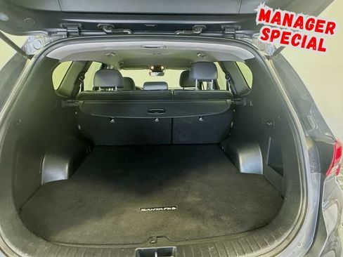 Used 2022 Hyundai Santa Fe SEL FWD image 25