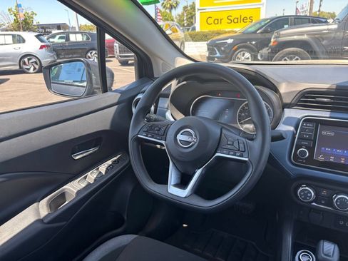 Used 2025 Nissan Versa SV FWD image 32