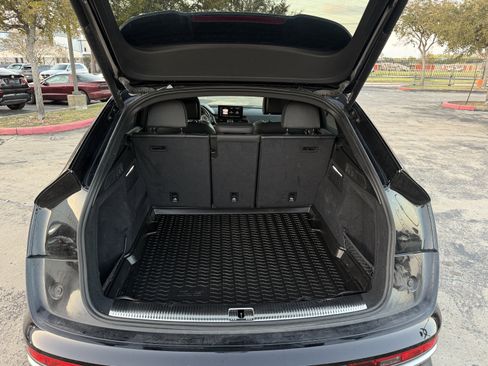 Used 2022 Audi SQ5 Premium w/ Convenience Package image 36