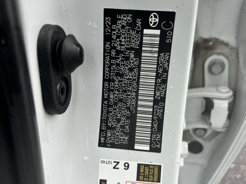 Certified 2024 Toyota Corolla SE w/ SE Package image 25