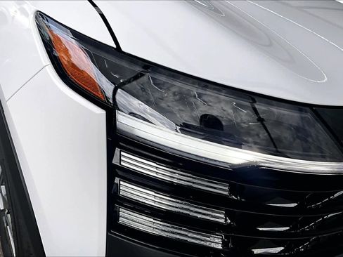 New 2026 Nissan Kicks S image 18