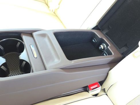 New 2026 Bentley Flying Spur Plug-In Hybrid image 34