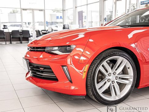 Used 2017 Chevrolet Camaro LT RWD image 5