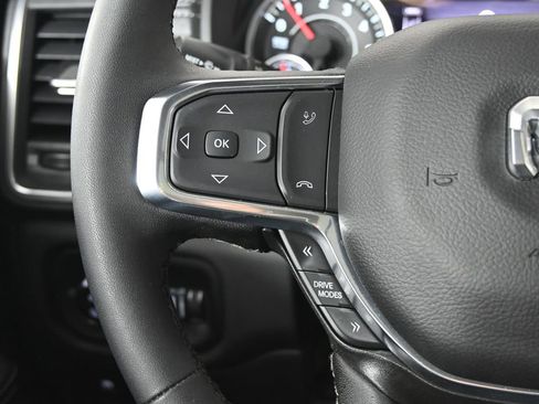 Used 2025 RAM 1500 Laramie AWD/4WD image 36