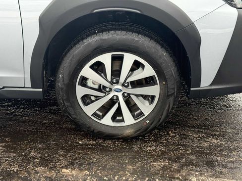 Certified 2025 Subaru Outback Premium w/ Popular Package #1A image 7