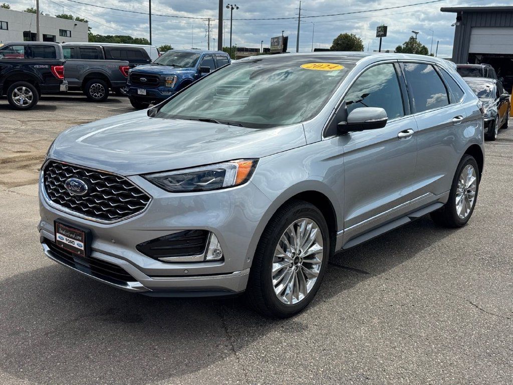 Certified 2024 Ford Edge Titanium w/ Titanium Elite Package AWD/4WD image 2