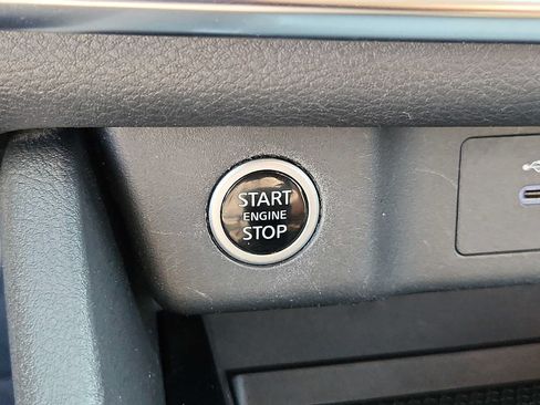 Used 2023 Nissan Rogue S AWD/4WD image 23