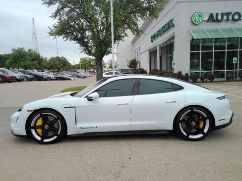 Used 2020 Porsche Taycan Turbo S AWD/4WD image 14