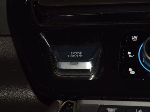 Used 2024 GMC Sierra 2500 AT4X AWD/4WD image 37