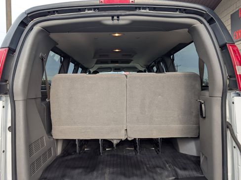 Used 2017 Chevrolet Express 2500 LT w/ LT Preferred Equipment Group image 23